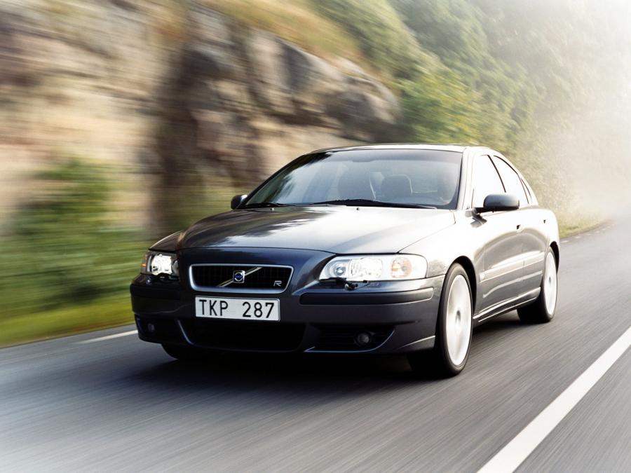  Volvo S60 R 2004 года  (фото 20 из 30)